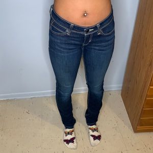 ❌SOLD❌ Levi’s Demi Curve